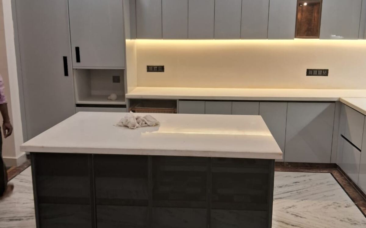 Kitchen with a central island